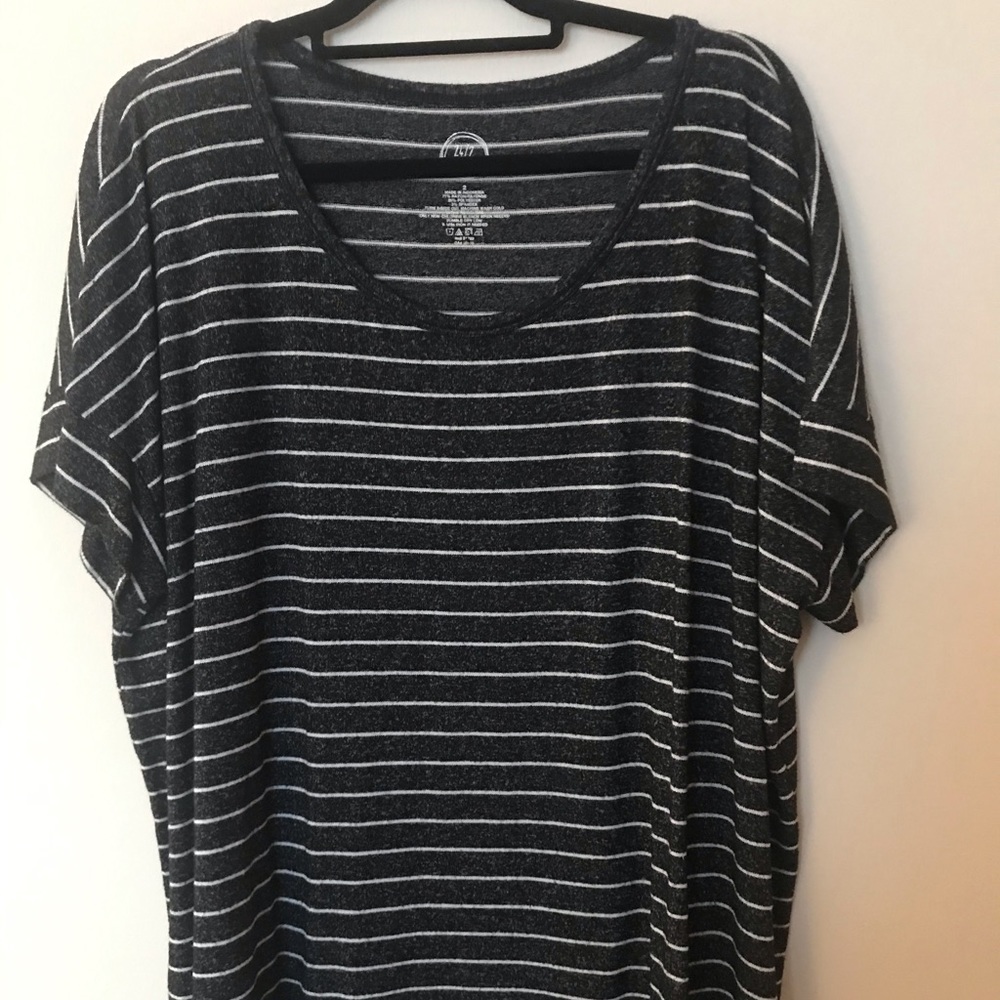 Maurice 24/7 super soft comfortable T-shirt